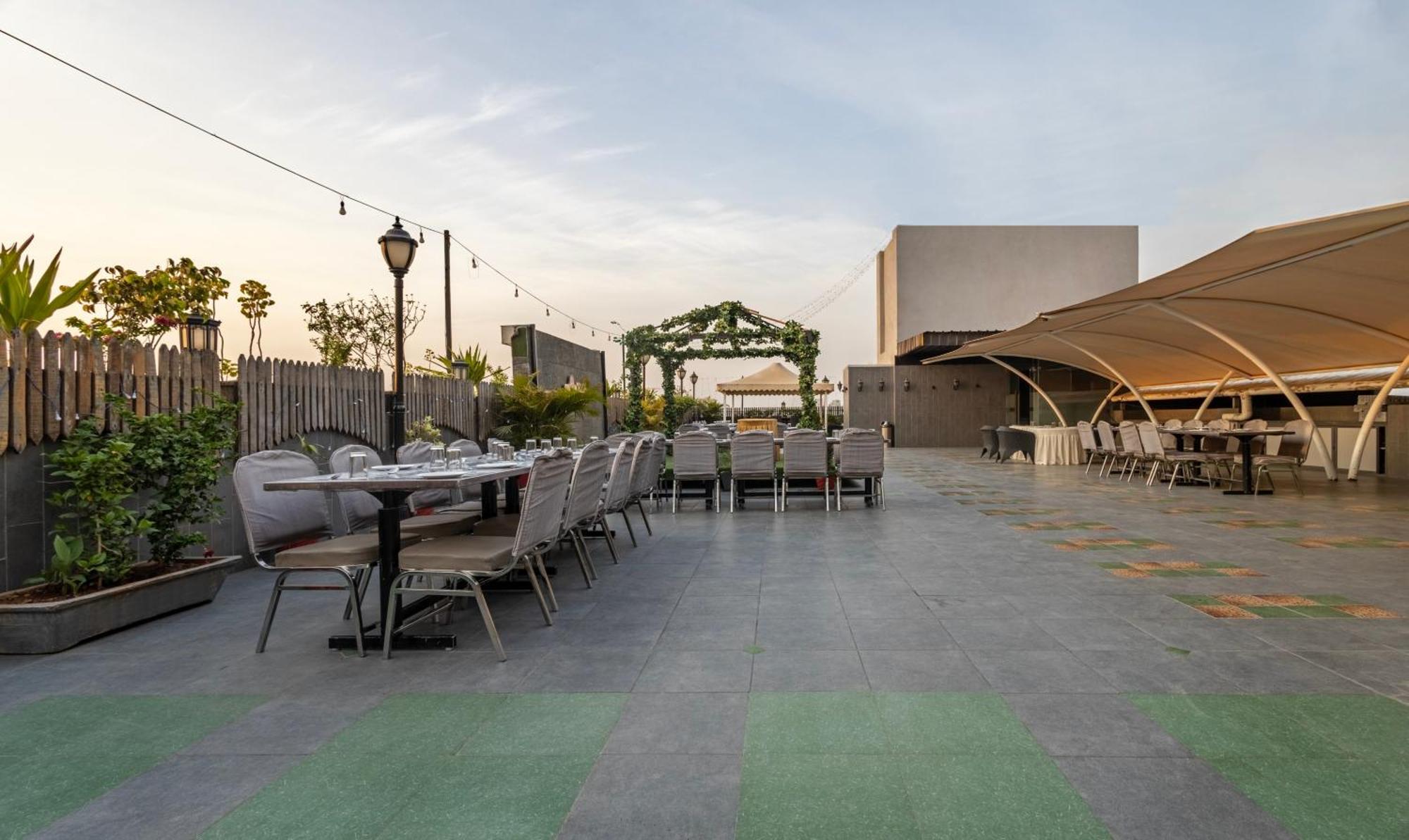 Hotel Treebo Eden Park, Ahmedabad Watuwa Exterior foto
